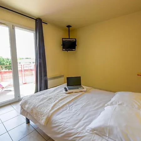 Hotel apartamentowy Columba - Meubles Sud
