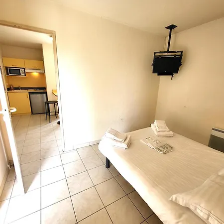 Hotel apartamentowy Columba - Meubles Sud