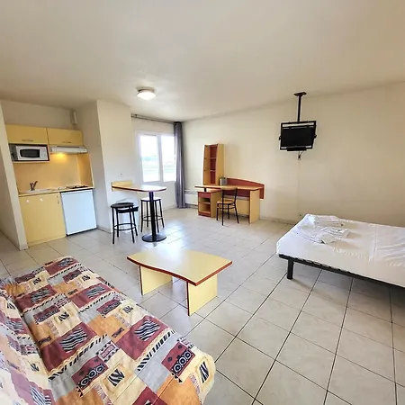 Columba - Meubles Sud 4*
