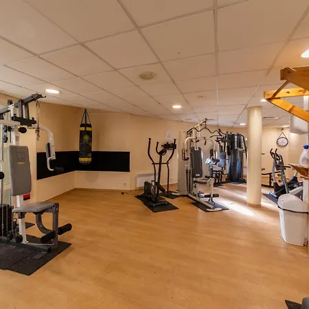 Columba - Meubles Sud 4* Ажен