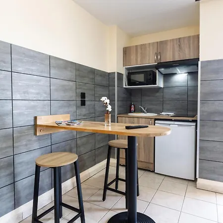 Columba - Meubles Sud Апарт-отель Ажен