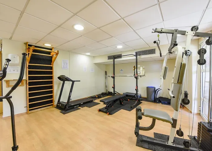 Columba - Meubles Sud 4*