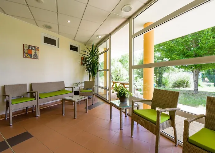 Lejlighedshotel Columba - Meubles Sud