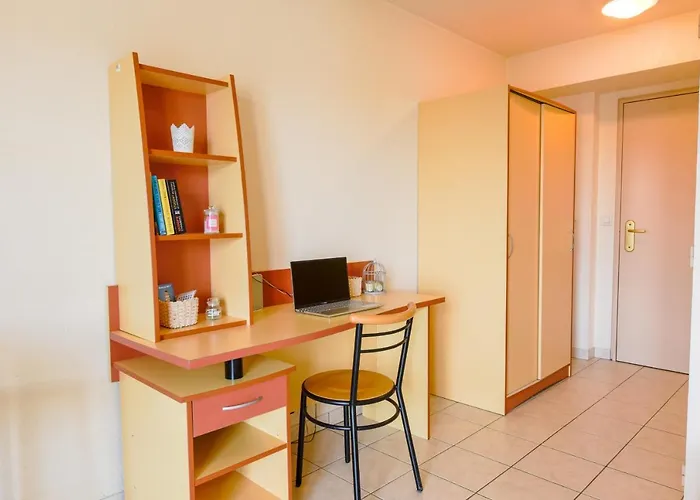 Columba - Meubles Sud 4*