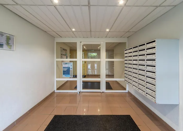 Columba - Meubles Sud 4* Agen