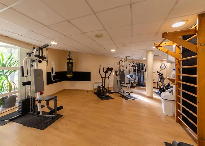 Columba - Meubles Sud 4* Agen