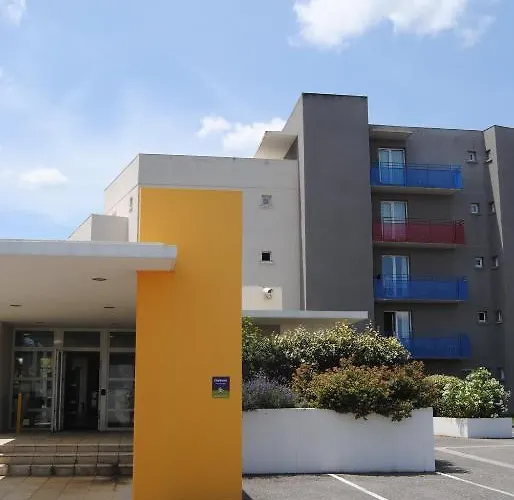 Columba - Meubles Sud 4*